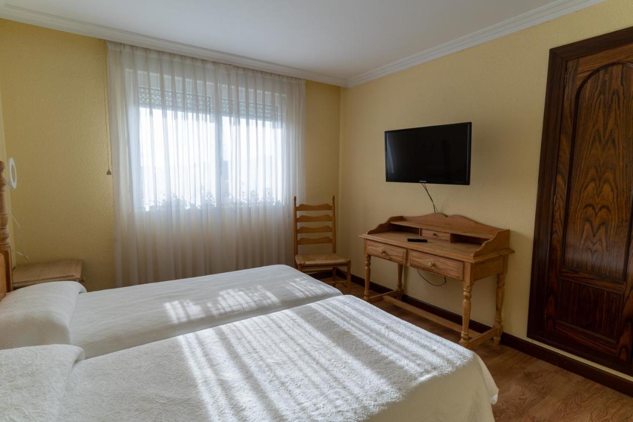 Hotel Rio Cea Puente Almuhey ภายนอก รูปภาพ