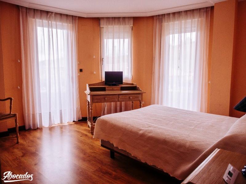 Hotel Rio Cea Puente Almuhey ภายนอก รูปภาพ